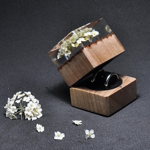 Personalized wooden proposal box, Wood wedding ring box,  daisy flower proposal box, multiple ring box, Custom name ring box engagement