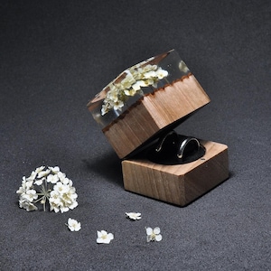 Personalized Wedding ring box, Daisy Floral wooden proposal box, flower proposal box, multiple ring box, Customized name ring box engagement