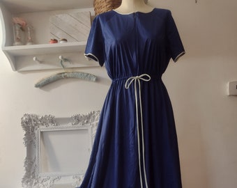 Vintage dark Royal blue nightgown. Vanity Fair, Large