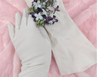 Vintage long white ladies gloves. Easter gloves