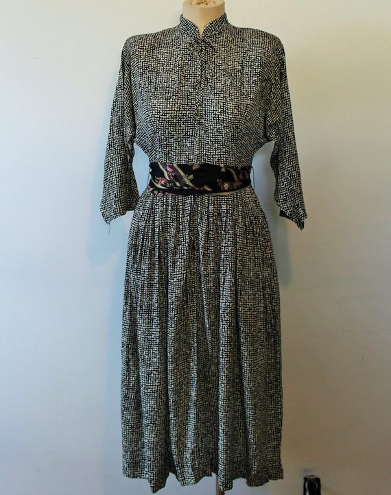 1940s Daydress. Vintage Black and White Full Skirt