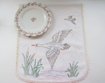 Vintage Duck embroidered table runner - cute kitschy linen