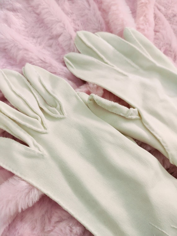 1950s Vintage Ladies Gloves - image 3