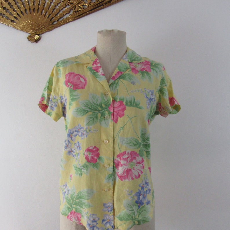Pure linen button down size medium petite vacation shirt Linen garden party