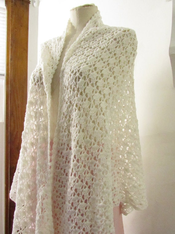 White boho crochet shawl