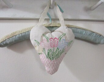 Vintage Embroidered Tulip Heart ornament - Peg Rack pastel hanging rack decor