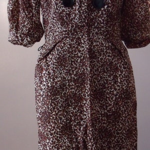 50s Wiggle dress in Animal big cat rayon Large Buttons Sexy image 4