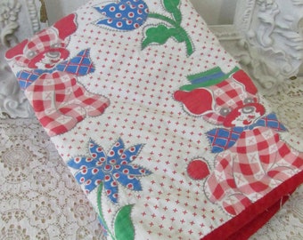 Vintage 1960s gingham puppy Quilt. Patchwork 35" by 50" Lap quilt