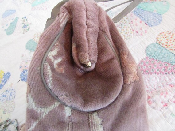 Mauve Carpet Bag / Vintage Dusky Pink Clamshell P… - image 4