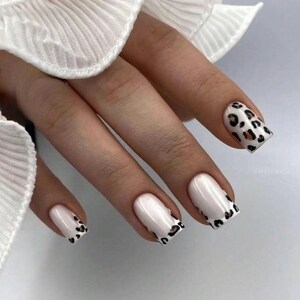Press On Nails, Reusable Press Ons, Cheetah Leopard Print Nails, French Tip Nails, Y2K Nails, 24pcs, One size