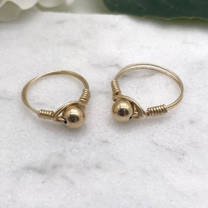 14k Gold Filled Wire Wrapped Ring with a Single, 6mm Seamless Gold Filled Bead GR-15 image 1