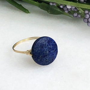 14k Gold Filled Wire Wrapped Ring with a Single, Flat, Round Lapis Lazuli GR-6