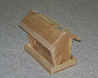 Ready to Hang Cedar Bird Feeder