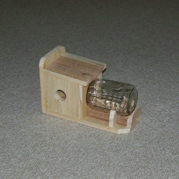 Cedar Chipmunk Feeder With A One Quart Jar