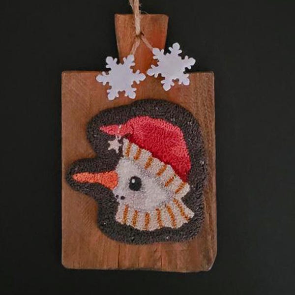 Punch Needle Snowman on Wood Paddle, Finished Punch Needle, Folk Art Punch Needle, Primitive Punch Needle, Xmas Punch Needle, Xmas Folk Art