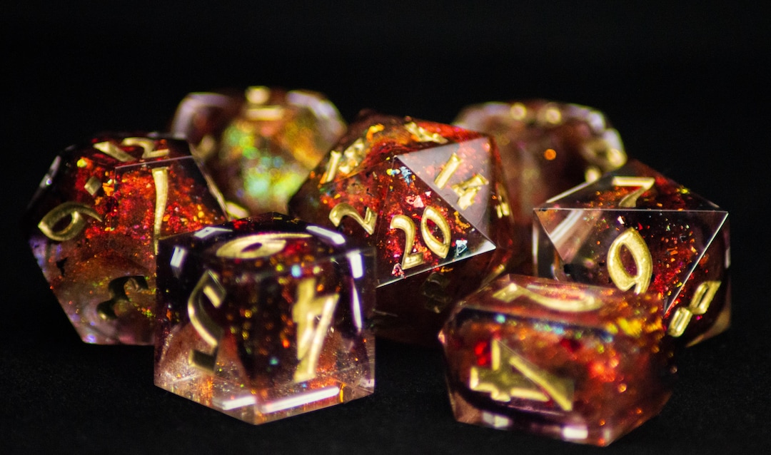 handmade-sharp-edge-resin-dice-set-fire-gradient-red-color-shift
