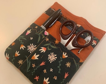 Organizador de bolso médico - para uniformes cirúrgicos e jalecos - feito sob encomenda - estampa verde e ferrugem