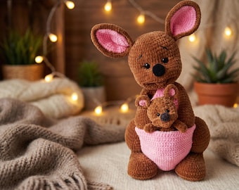 CROCHET PATTERN Kangaroo (40 cm, 16 cm) / Amigurumi tutorial PDF file The first photo was created by artificial intelligence.