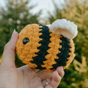 Bee Plushie | Ready to Ship, Handmade, Crochet Plushie, Handmade Plushie, Amigurumi Gift, Bee Plushie