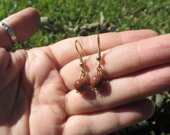 Delicate bruine goudsteen oorbellen van HerARTofStone op Etsy