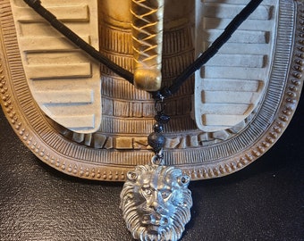 Men or women Lion metallic Silver color Lion Head Charm necklace,  lion head necklace