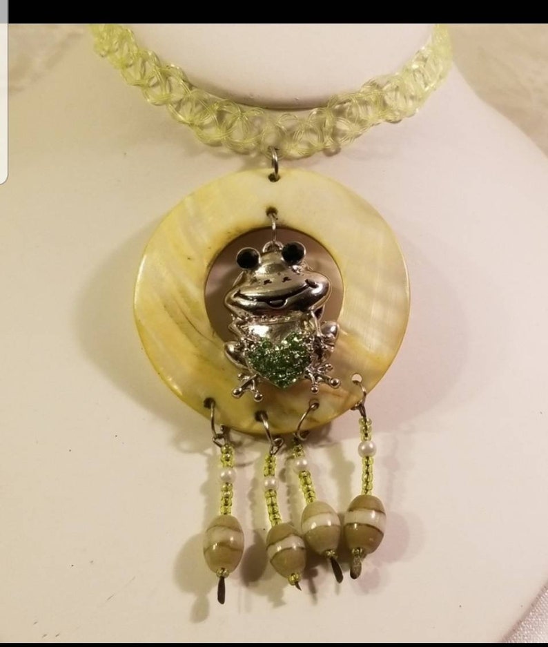 frog choker boho necklace bohemian choker frog necklace Green simulated wavy lucite band Frog choker