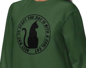 Black Cat Sweatshirt – Retro Mid Century Pullover for Cat Lovers