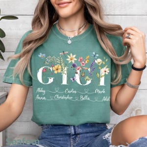 Comfort Colors®Personalized Gigi Shirt with Grandkids Names,Floral GigiT-Shirt,Mimi Gifts,Mother&#39;s Day Shirt,Custom Kids Names Grandma Shirt