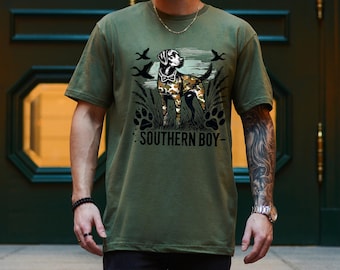 Southern Boy Hunting Dog Unisex T-Shirt: Waterfowl Hunter Gift