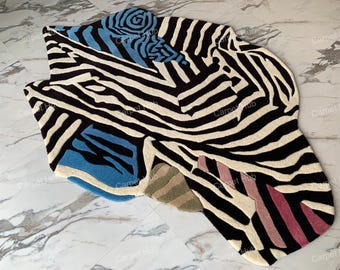 Hand-Tufted Zebra Rug: Irregular Abstract Modern Rug