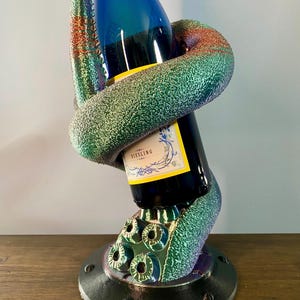 Unique Tentacle Wine Bottle Holder with Nautical Porthole Design, Ideal for Wine Lovers & Home Decor, Ocean Decor new christmas new year