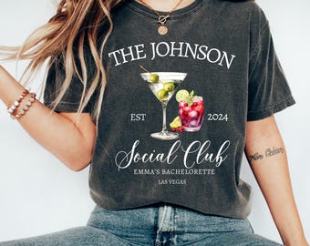 Gepersonaliseerd shirt voor een sociale club, T-shirt op maat voor een vrijgezellenfeest, Comfort Colors shirt met familienaam, cadeau voor een meidenuitje, kleding voor de bruidsmeisjes