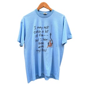 Vintage 90s Fishing Angler "Show The Worm Who's Boss" Cartoon Shirt – Shoebox Graphic Tee