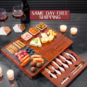 Personalized Charcuterie Board, Wedding Gift for Newlywed, Housewarming Gift, Engagement Present Bridal Shower Gift, 50th anniversary gifts