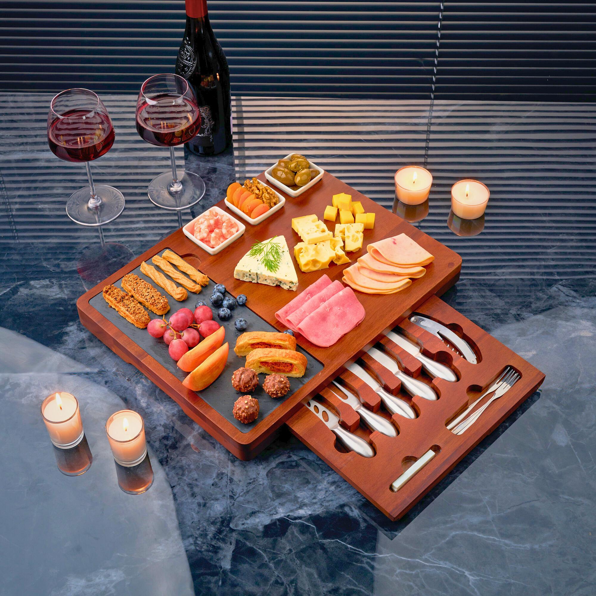 Charcuterie Board Personalized, Wedding Gift for the Couple Unique, Anniversary Gift, Housewarming Gift, Engagement Gifts Mother in Law Gift