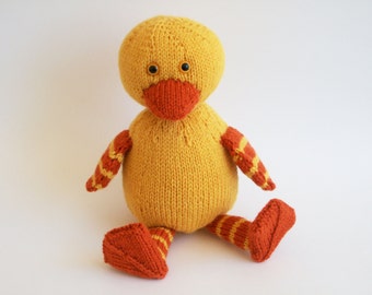 Duckie PDF Knitting Pattern