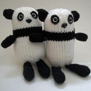 Saya the Panda - PDF knitting Pattern