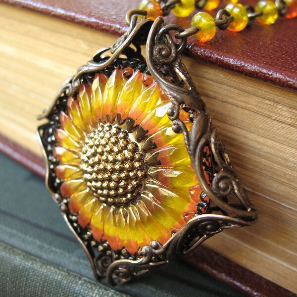 Sunflower Afternoon - Yellow flower filigree necklace - Elysia