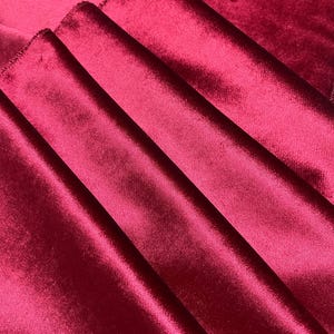 Christmas,Custom Table Runner, Velvet fabric,Textured Table Runner, Modern Table Runner,Home Decor, Dinner, New Year,Red velvet table runner