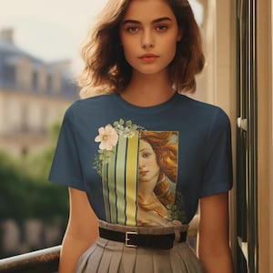 Venus Botticelli Art T-Shirt: Floral Renaissance Graphic Tee