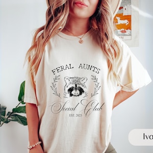 Pregnancy Reveal to Sister, Auntie Shirt, Opossum Shirt, Feral Aunt Shirt, Pregnancy Reveal to Family, Weirdcore Clothing, Baby Announcement
