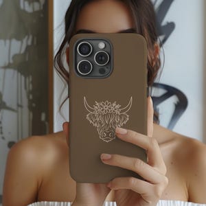 highland cow iphone protective cow case highland cow case cow lover iphone 16 15 14 13 12 11 samsung galaxy s25 s24 s23 google pixel 9 8 7