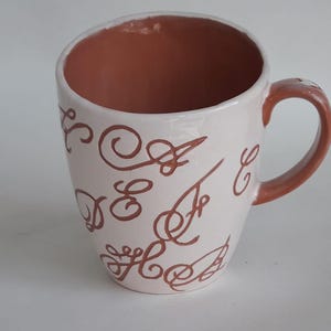 Keramiktasse Kaffee-/Teetasse Cappuccinotasse 170ml mit Buchstabenmuster Kaffeetasse Geschirr handgemacht Muttertagsgeschenk