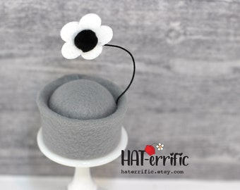 Steamboat Minnie Inspired Hat, Vintage Black and White Felt Tugboat Disney Headpiece, Retro Disney Style Fascinator, Minnie Mouse, Custom