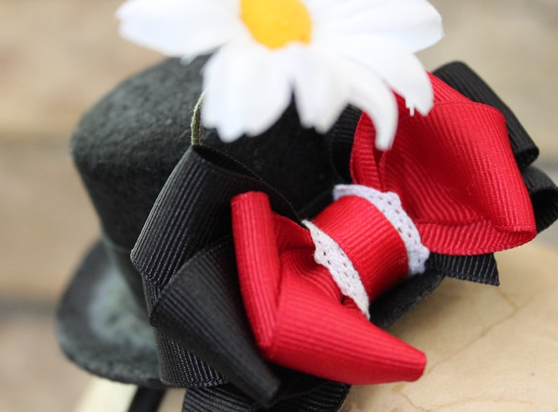 Mary Poppins Mini Hat with Daisy and Red and Black Bows. Light Weight Comfortable Jolly Holiday Fascinator Hair Accessory image 4