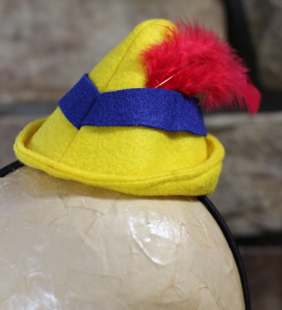Yellow pinocchio hat Clearance