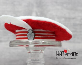 Poet Minnie Mouse Topolino's Terrace mini hat, Red and White Beret, Flavors of the Riviera