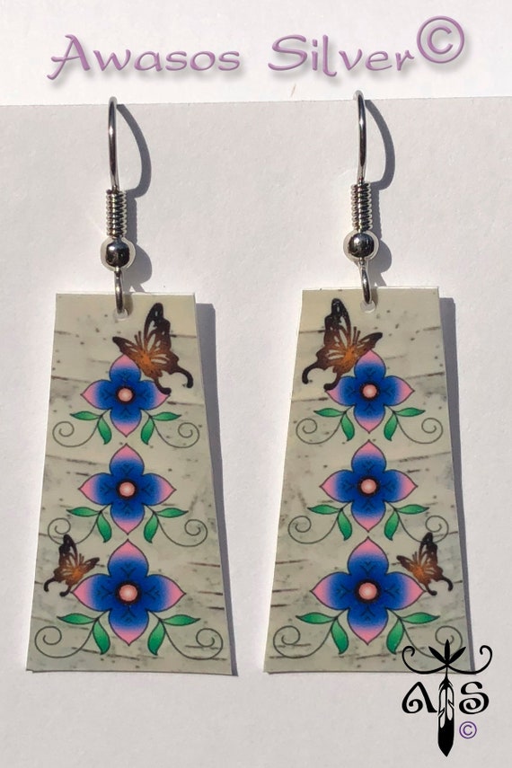 Northeastern Woodland floral design earrings. Birchbark ...