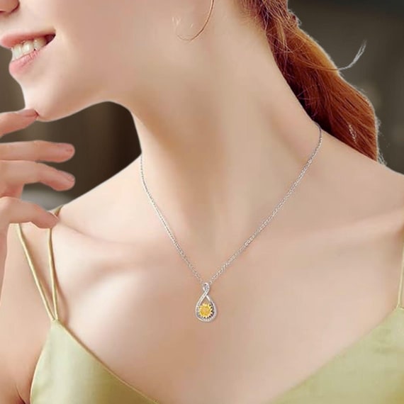 Collana con urna a forma di girasole per ceneri, in argento sterling