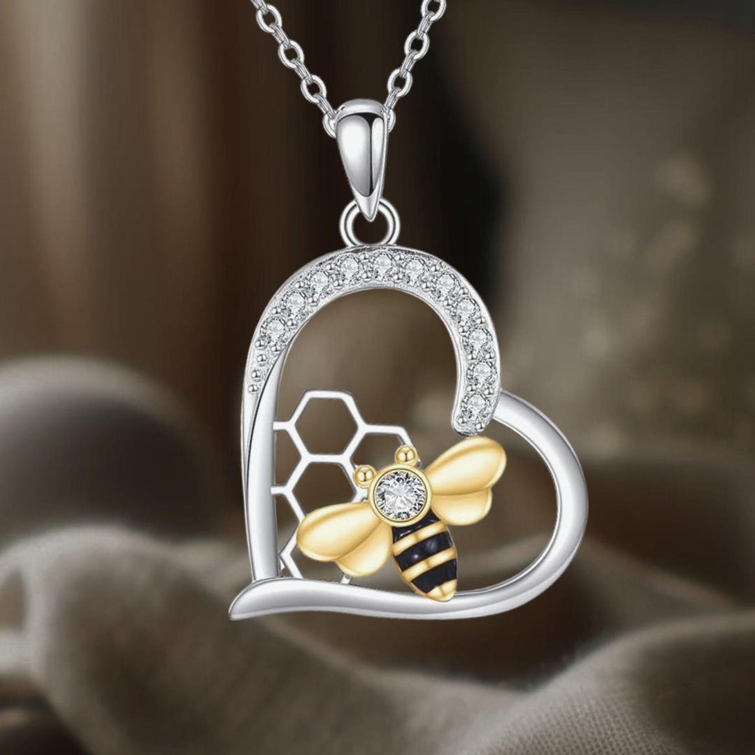 BEE LOVE DIAMOND NECKLACE